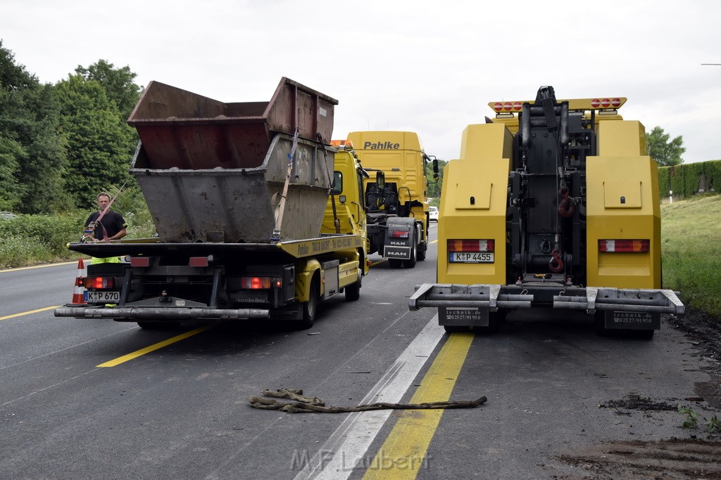 Schwerer VU A 3 Rich Oberhausen Hoehe AK Leverkusen P560.JPG - Miklos Laubert